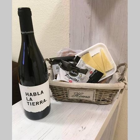 Cozy And Well Located Apartment In The Center Of Sevilla Bagian luar foto
