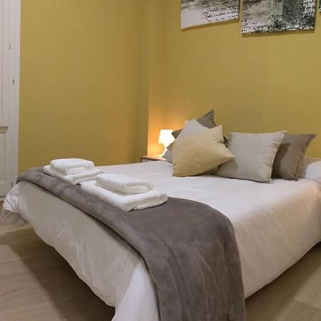 Cozy And Well Located Apartment In The Center Of Sevilla Bagian luar foto