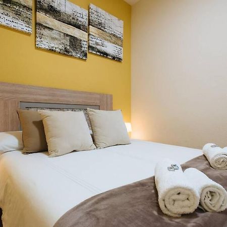 Cozy And Well Located Apartment In The Center Of Sevilla Bagian luar foto
