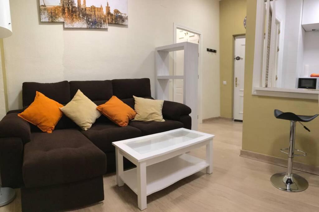 Cozy And Well Located Apartment In The Center Of Sevilla Bagian luar foto
